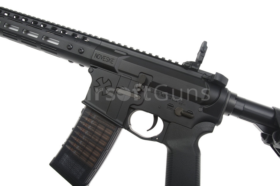 src_CM_NOV_NSR135_BK_8.jpg