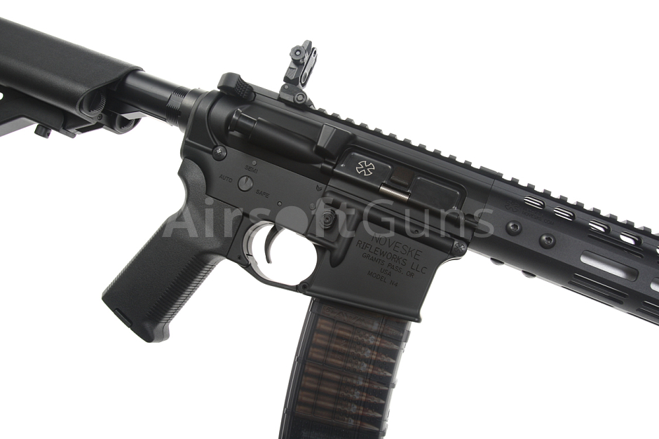 src_CM_NOV_NSR135_BK_10.jpg