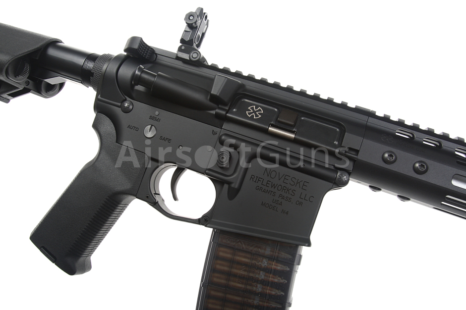 src_CM_NOV_NSR7_BK_10.jpg