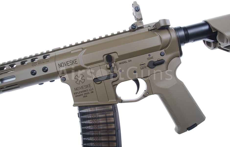 src_CM_CGS_NOV1201_FDE_4.jpg