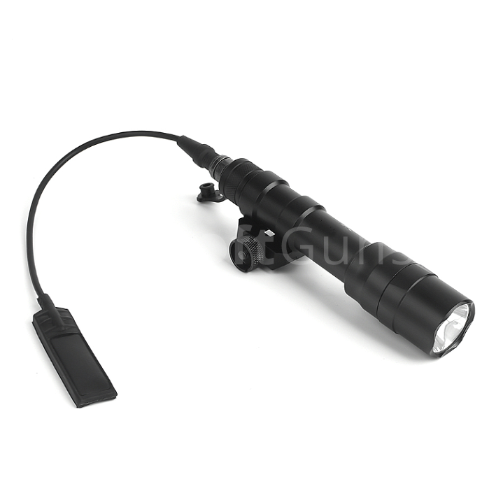 Taktická svítilna SureFire M600C Scout Light, 600 lm, černá, T-Eagle